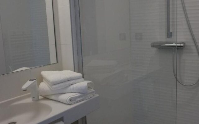 Hotel Saint-Roch, The Originals Relais