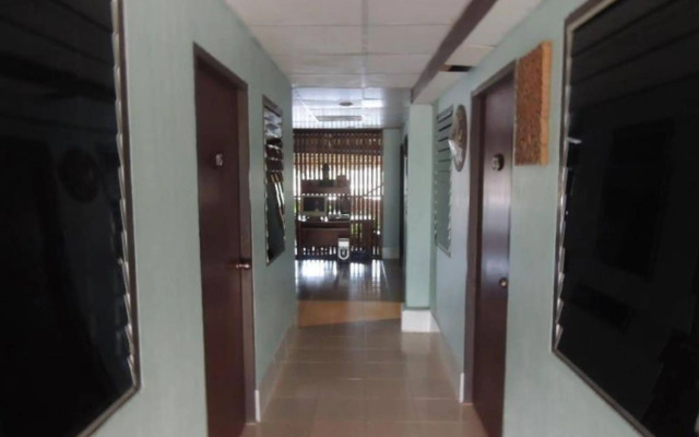 Khao Lak Highway Inn