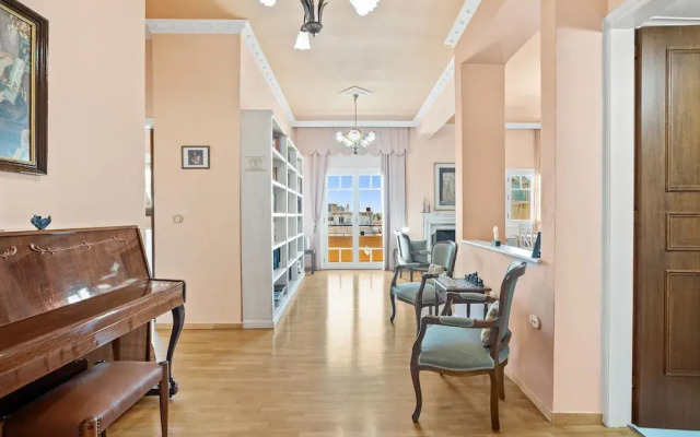 Artistic Apartment in Chania