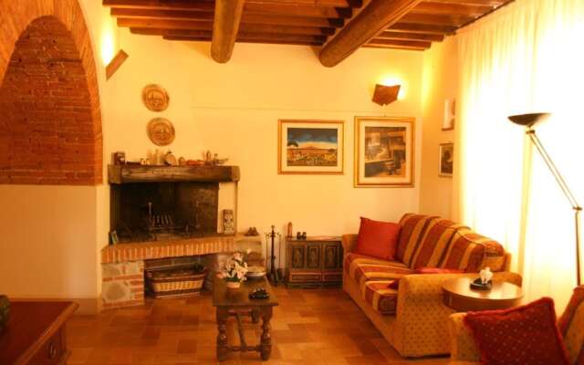 Beautiful private villa for 7 people with WIFI, private pool, TV and parking, close to Montepulc