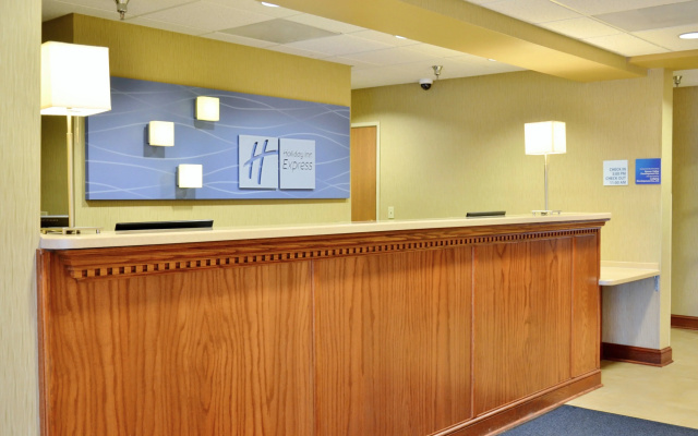 Holiday Inn Express & Suites Center Township by IHG