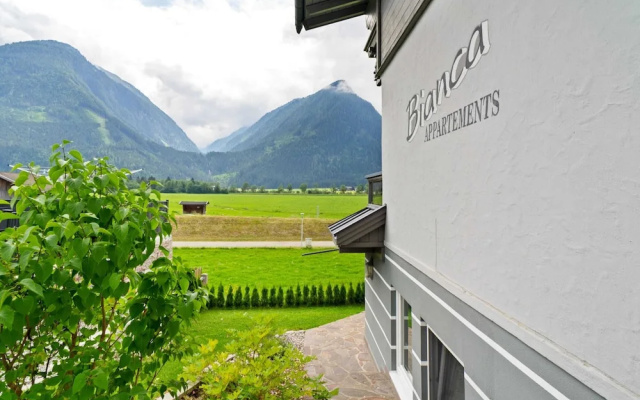 Plush Apartment in Neukirchen am Großvenediger near Ski Area