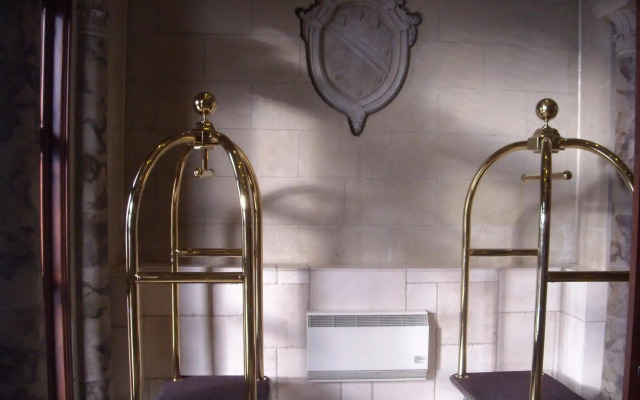 Hôtel Brossard
