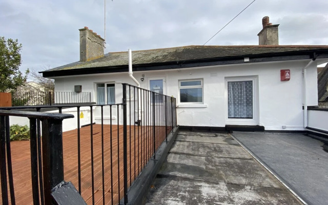 Octagon Apartment 3