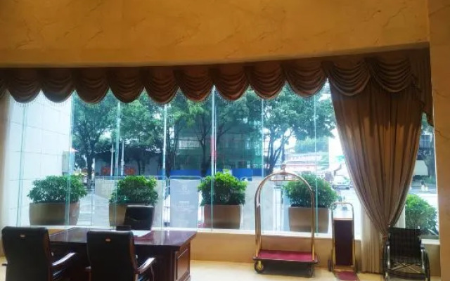 Yingjiang Triumph Hotel