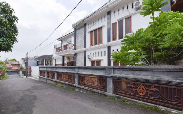 RedDoorz Syariah near Dago Pakar 2