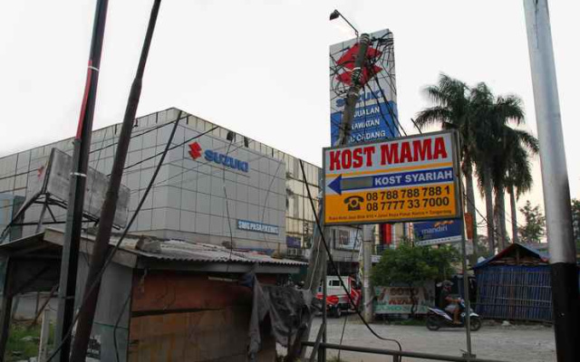 Hotel Mama Syariah at Ruko Kutajaya