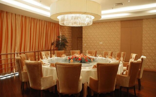 Zhonghui Hotel