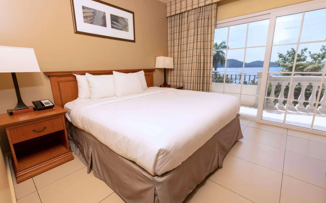 Radisson Hotel Panama Canal