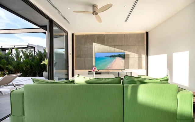 Stylish Salt Pool Villa Sunset Garden 5