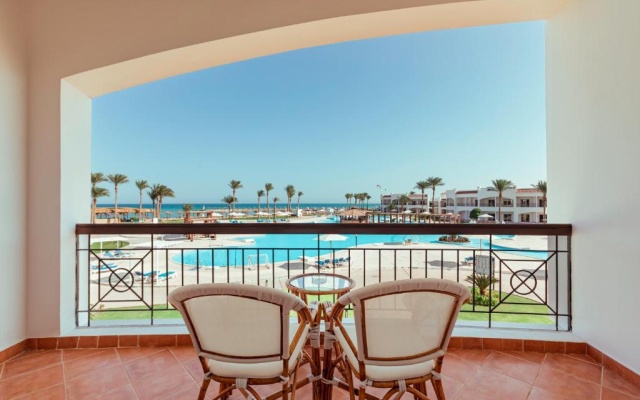 Deluxe garden/pool view — фото 2