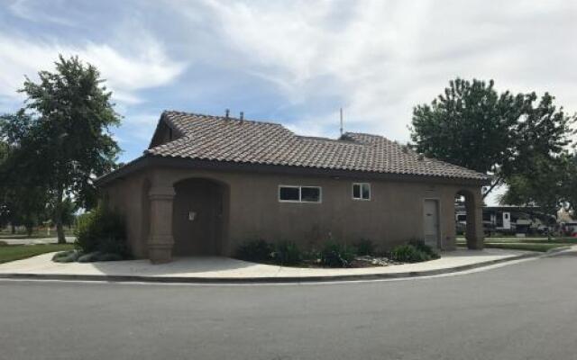 Bakersfield River Run Rv Park