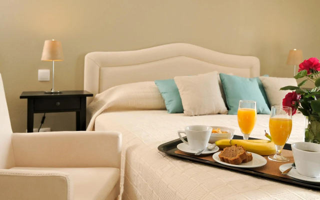 Athena Hotel