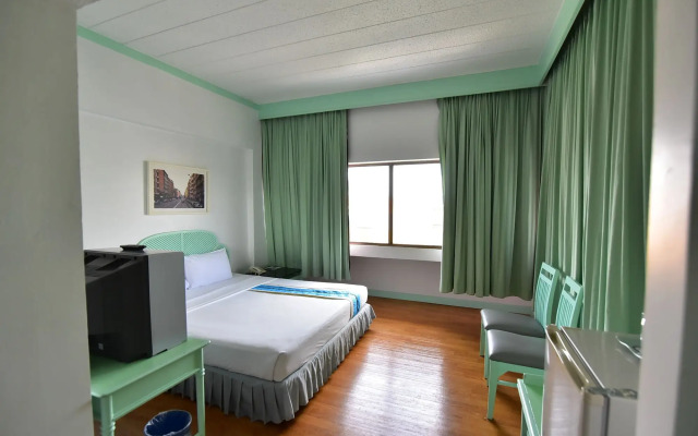 Thumrin Hotel