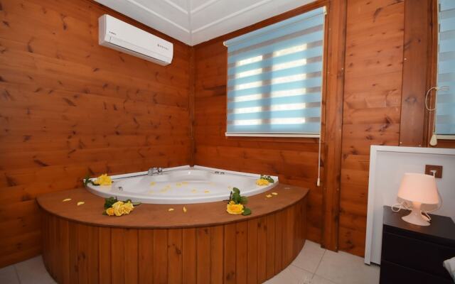 Villa Iskender by Helaltatilvillari