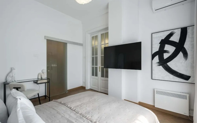 Stunning 3BR Apartment in Bucharest