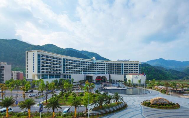 Howard Johnson Hot Spring Resort Wugongshan