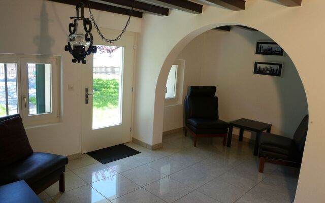 Holiday Home Chalet Aaregg