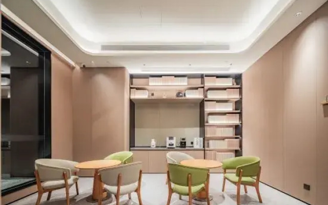 JI Hotel (Chengdu Panda Base Longtan Temple)