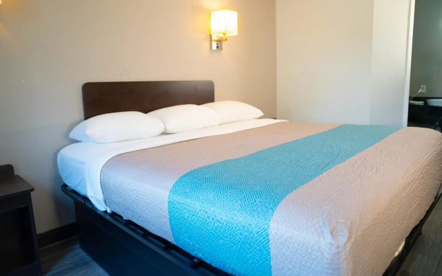 Motel 6 Caseyville, IL - Caseyville Il