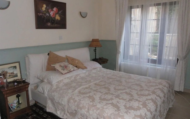 Villa Jasminum Bed & Breakfast