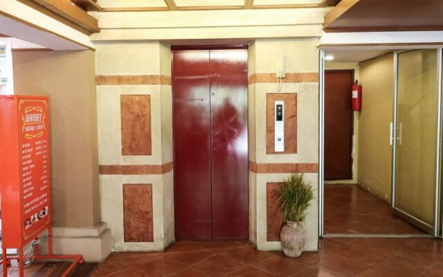 NIDA Rooms Sukhumvit Nana Khlong Tei