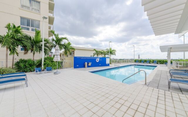 Miami World Rental - Midtown 608