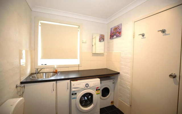 Sponars Onshore 3 of 41 Cobbon Crescent