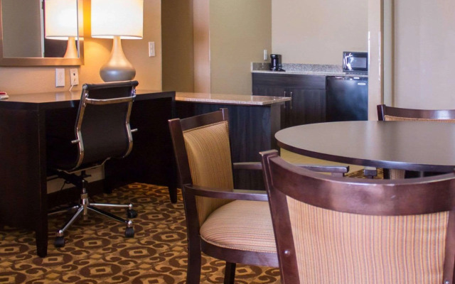 Comfort Inn & Suites Trussville I-59 exit 141