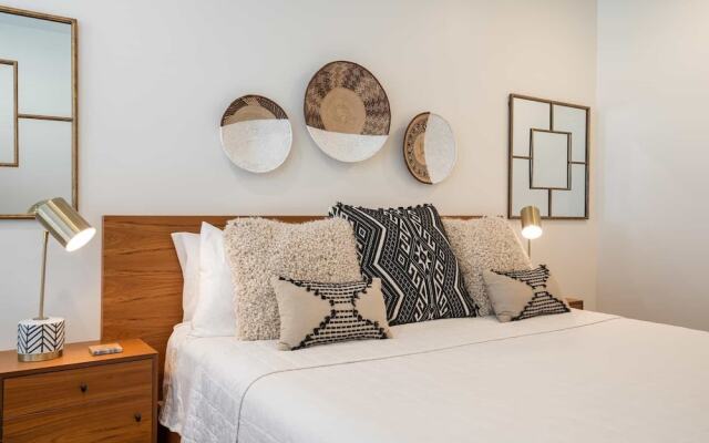 Desert Azul by RedAwning