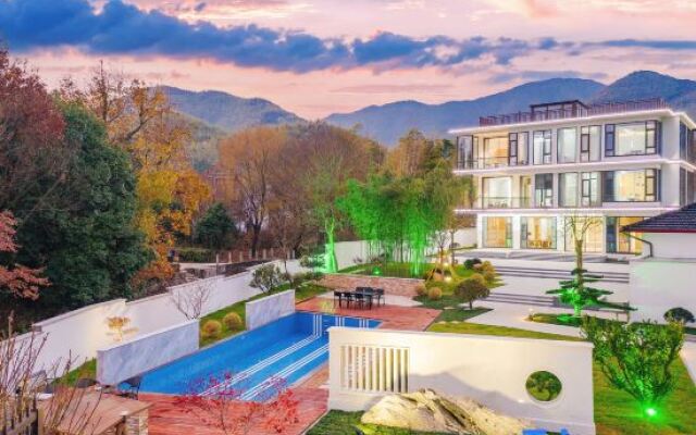 Changxing Manju B & B