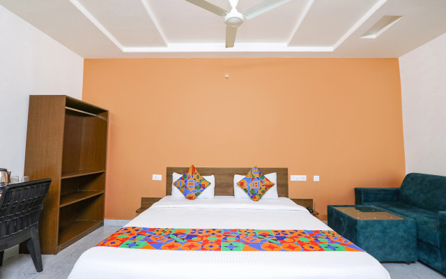 Fabhotel Golden Hitech