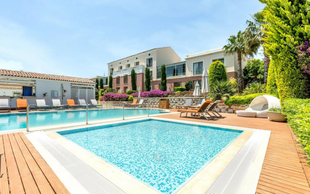 Antmare Hotel