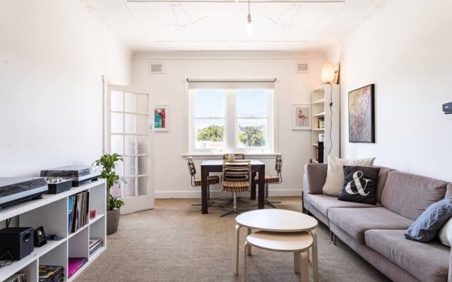 Bright Bondi Beach Pad