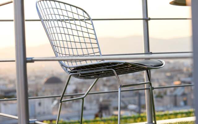 Majestic Homm Penthouse in the Heart of Plaka
