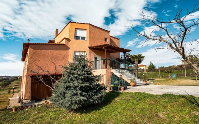 Quaint Farmhouse in Plagiari Surrounded With Olive Trees