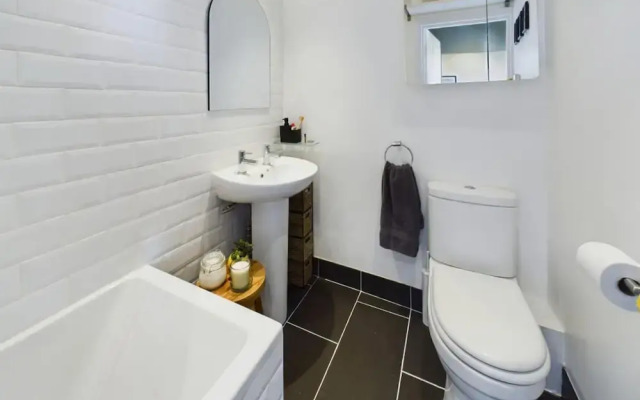 The Dalston Hideout - Captivating 2bdr Flat, London