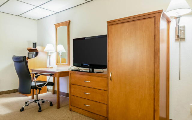 Wyndham Garden Salina Conference Center