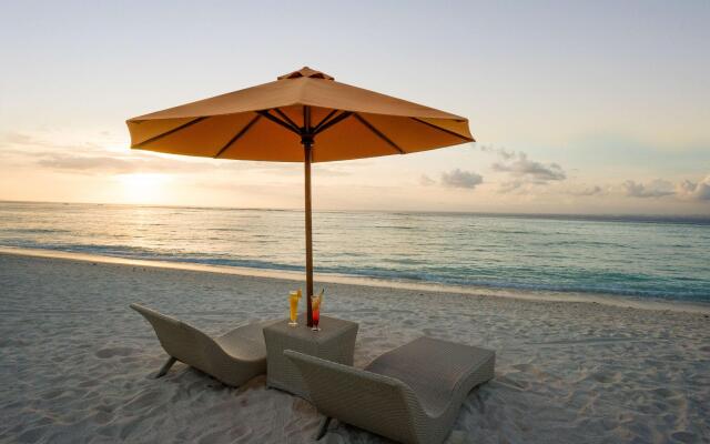 d’Nusa Beach Club and Resort