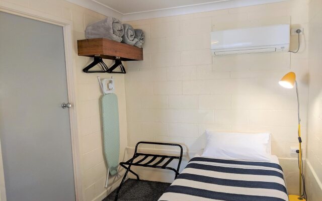 Sail Inn Motel
