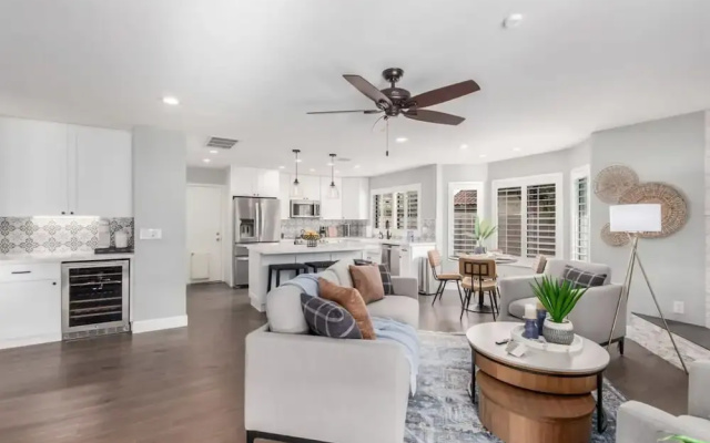 Greenway Park Retreat Al-fresco Living Heated Pool