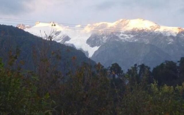 Ribbonwood Retreat B & B in the heart of the Westland National Park