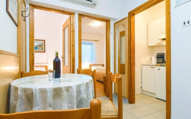 Nice Home in Lokva Rogoznica With Wifi and 2 Bedrooms