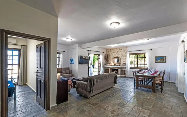 Dim Art Villa - With Private Pool