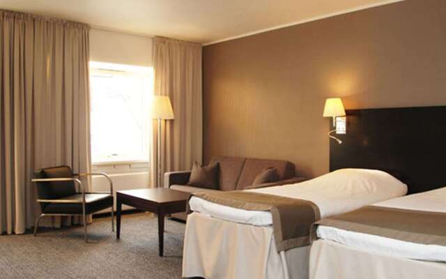 Comfort Hotel Victoria Floro, Markegata 43, 6900, Norway