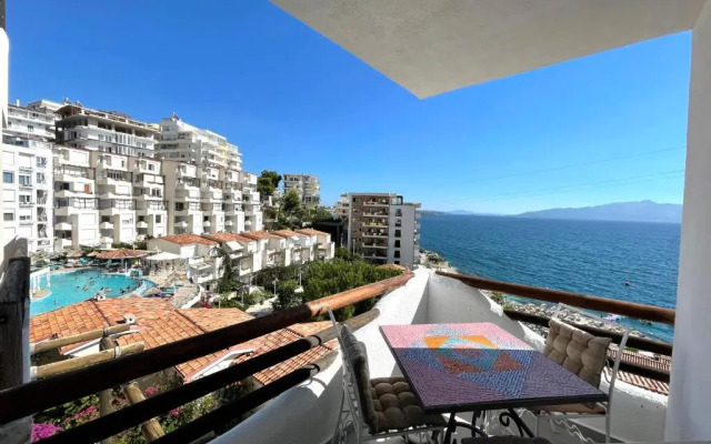 Sunny Bay Apartments