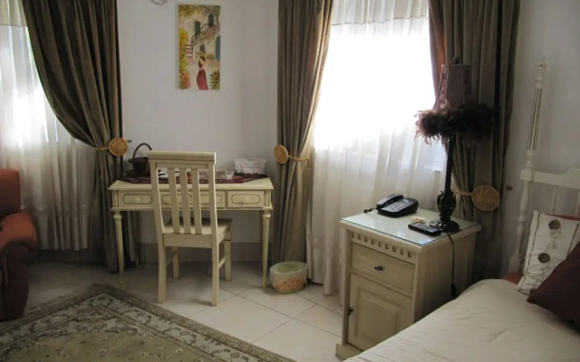 Kleineweide Guest House