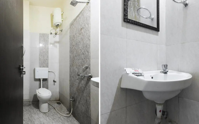 Anand Milan by OYO Rooms