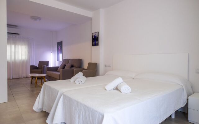 S'Alamera Suites Hotel & Apartments