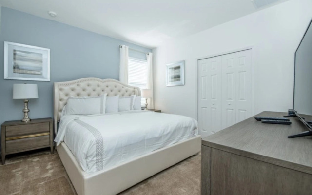 Oakwood Street Villa Solterra